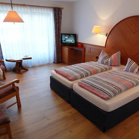 Hotel Mueggelturm 3*